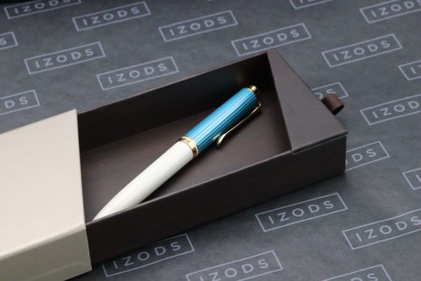 Pelikan Souveran K600 Turquoise White Ballpoint Pen 5