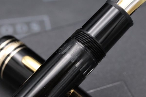 Montblanc Meisterstuck Gold-Coated 149 Fountain Pen 2