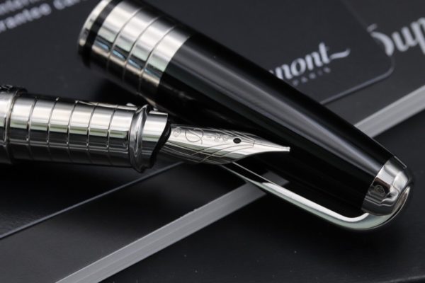 S.T. Dupont Olympio Black Lacquer Fountain Pen 2