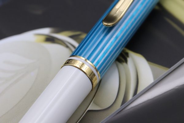 Pelikan Souveran K600 Turquoise White Ballpoint Pen 2
