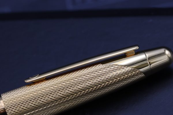 Dunhill AD2000 Gold-Plated Barley Fountain Pen 7