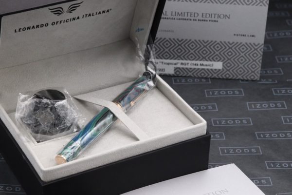 Leonardo Supernova Ebonite Tropical Rose LE22 Fountain Pen - 14k Music Nib 8