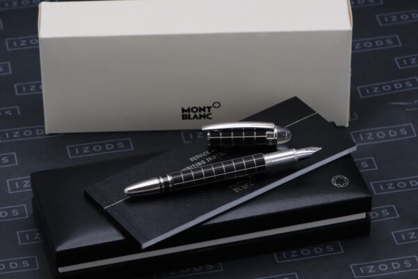 Montblanc Starwalker Rubber Platinum Fountain Pen