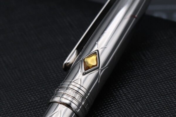 Montblanc Meisterstuck Classique Jungle Eyes Citrine Fountain Pen - Image 5