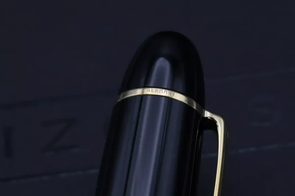 Montblanc Meisterstuck 149 Gold-Coated Fountain Pen - Extra Fine Nib - Image 7