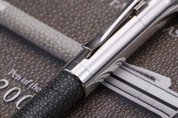 Graf von Faber-Castell Pen of the Year 2005 Galuchet Fountain Pen - UNUSED - Image 5