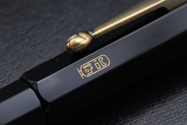 Montblanc Heritage Egyptomania Special Edition Black Fountain Pen - Image 5