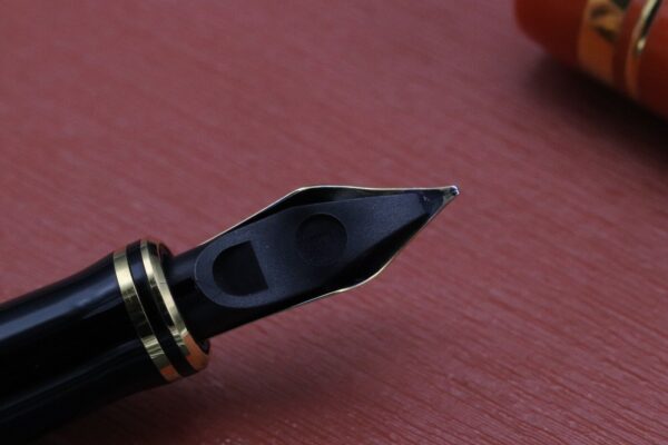 Parker Duofold International Orange Fountain Pen - Michael Masuyama IF Nib - Image 4