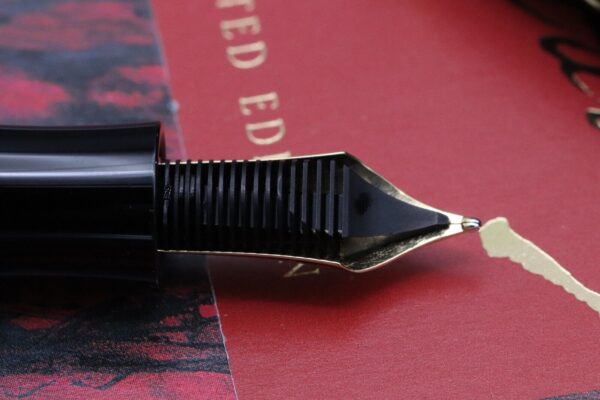 Montblanc Writers Edition Voltaire Fountain Pen - Image 4