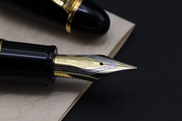 Sailor King of Pen Black Resin GT Fountain Pen - UNUSED - Image 3