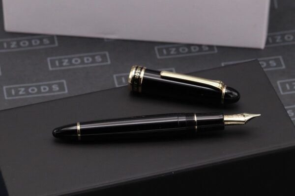 Sailor 1911L Black Gold Fountain Pen - Naginata Cross Point Nib - Image 2