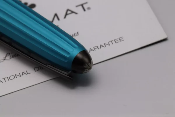 Diplomat Aero Turquoise Fountain Pen - 14k Broad Nib - Image 7
