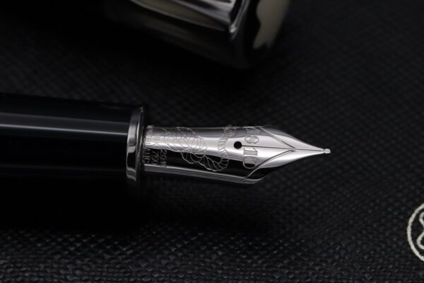 Montblanc Writers Edition Mark Twain Fountain Pen - UNUSED - Fine Nib - Image 3