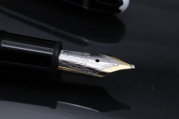 Montblanc Meisterstuck 146 LeGrand Platinum Coated Fountain Pen - OB Nib - Image 3
