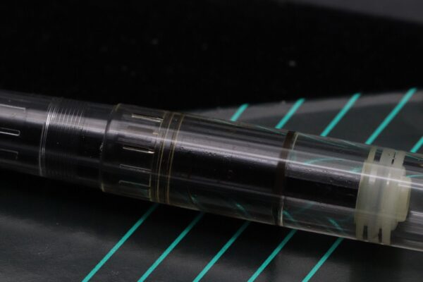 Pelikan 'M481' Demonstrator Fountain Pen - NEVER INKED - Image 4
