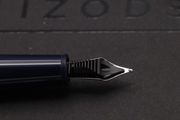 Montblanc Meisterstuck 145 Classique Le Petit Prince Fountain Pen - Image 4