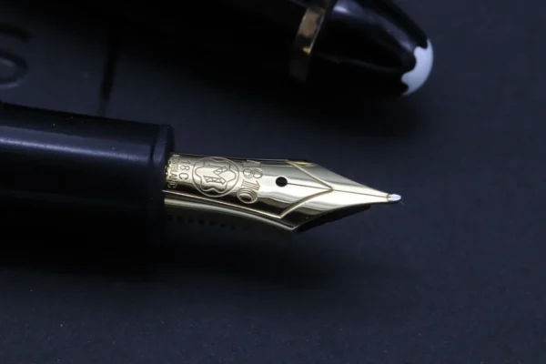 Montblanc Meisterstuck 146 LeGrand Gold Coated Fountain Pen - 18c Monotone Nib - Image 6