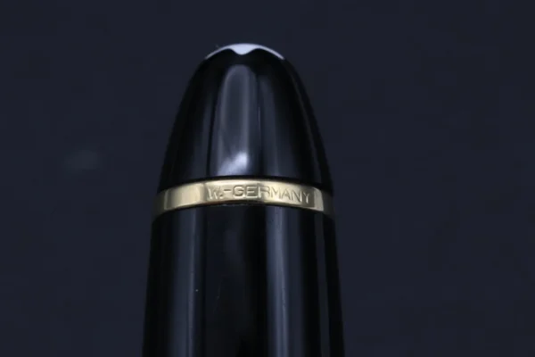 Montblanc Meisterstuck 146 LeGrand Gold Coated Fountain Pen - OB Monotone Nib - Image 2