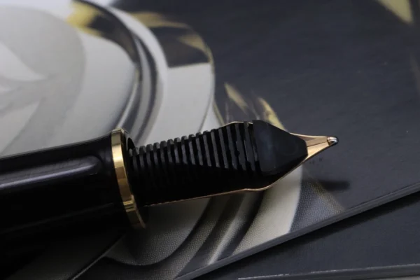 Pelikan Souveran M800 Tortoiseshell Brown SE Fountain Pen – NEVER INKED - Image 6